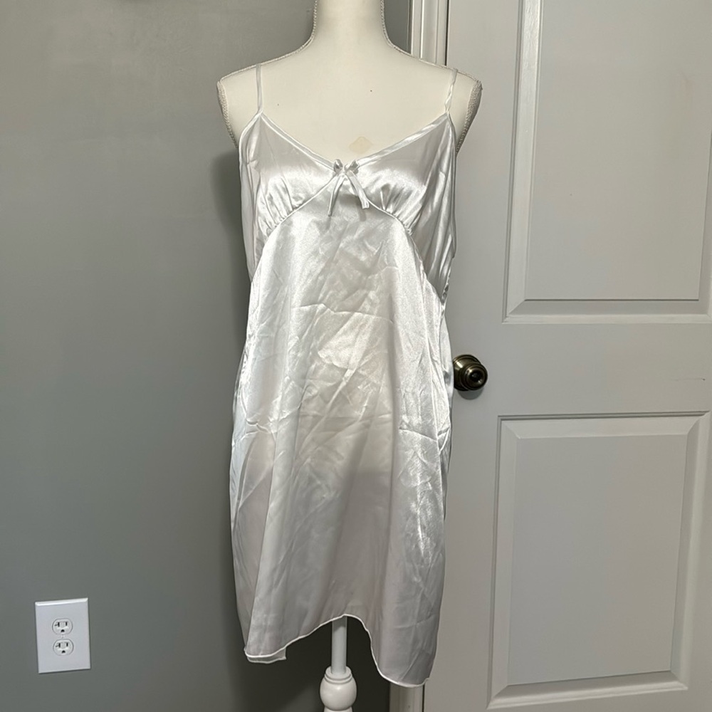Shein white night gown- XL